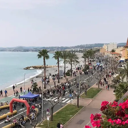 アパート Superbe Studio, 200 M De La Mer, Climatise Avec Terrasse Et Parking Prive *