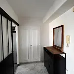 Superbe Studio, 200 M De La Mer, Climatise Avec Terrasse Et Parking Prive *